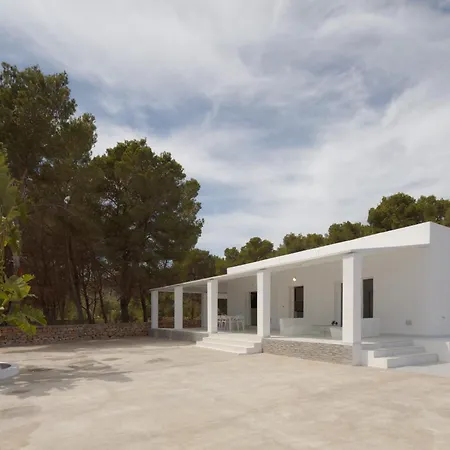 Boutique Plana Villa